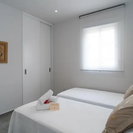 Aac - Con Terraza, Muy Amplio, Totalmente Equipado, Cerca Del Centro Y Nuevo! Appartement Málaga
