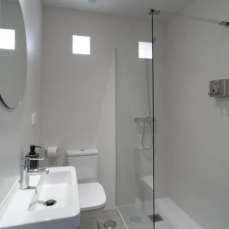 Appartement Aac - Con Terraza, Muy Amplio, Totalmente Equipado, Cerca Del Centro Y Nuevo! *