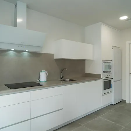Aac - Con Terraza, Muy Amplio, Totalmente Equipado, Cerca Del Centro Y Nuevo! Appartement *