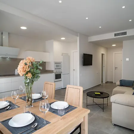 Appartement Aac - Con Terraza, Muy Amplio, Totalmente Equipado, Cerca Del Centro Y Nuevo! *