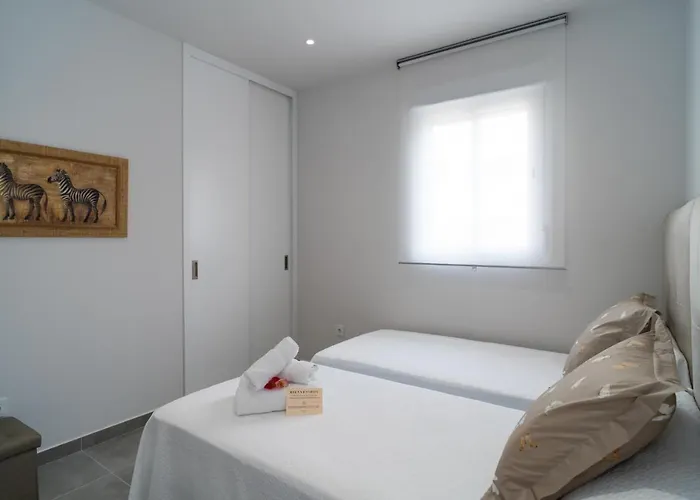 Aac - Amplio Con Terraza, Totalmente Equipado, Nuevo, Muy Bien Ubicado Lejlighed Málaga